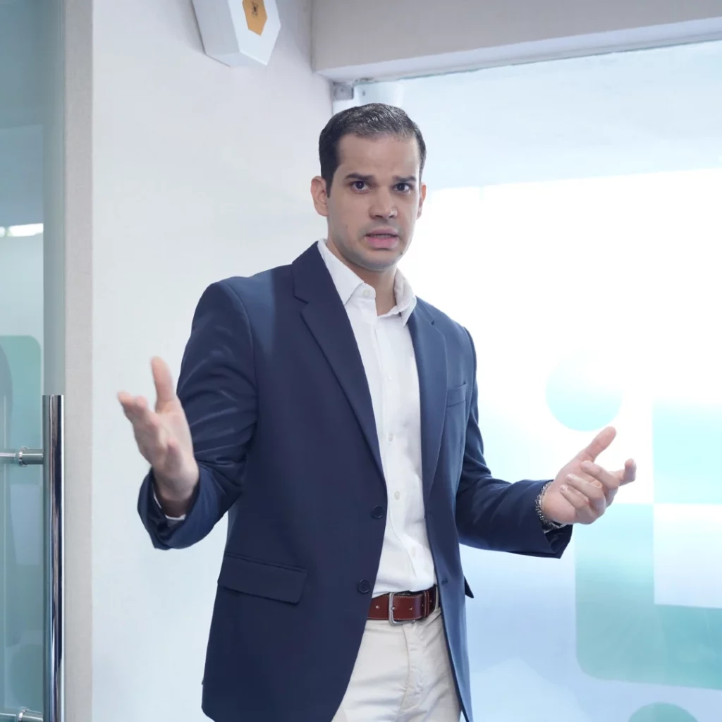 Dr. William Rodríguez Cabello, ortpedia y traumatología, rodilla y hombro @ TraumaCore - Núcleo Traumatológico Especializado • Santo Domingo, República Dominicana